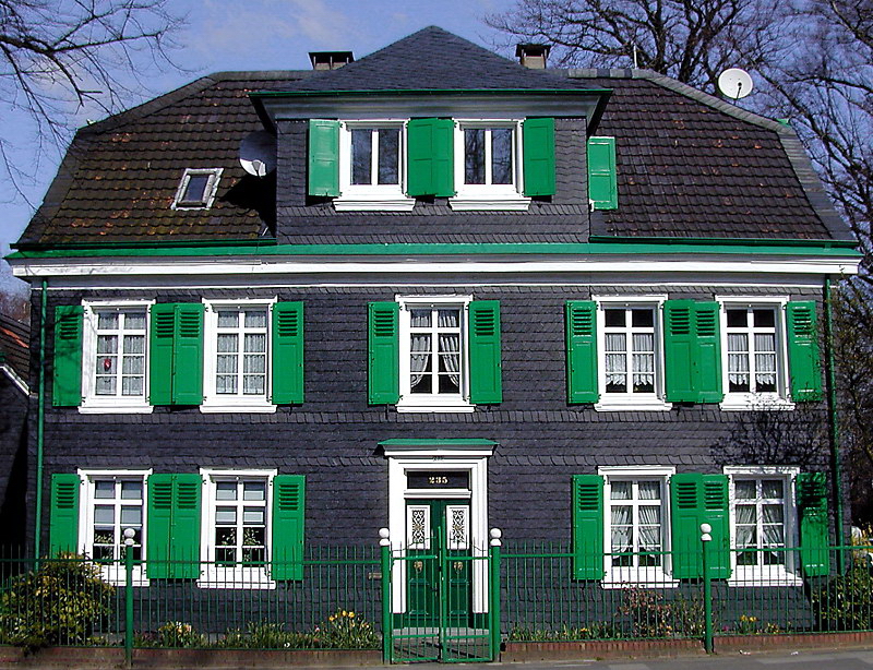 Haus 0347 Kopie.jpg - Bergisches Wohnhaus